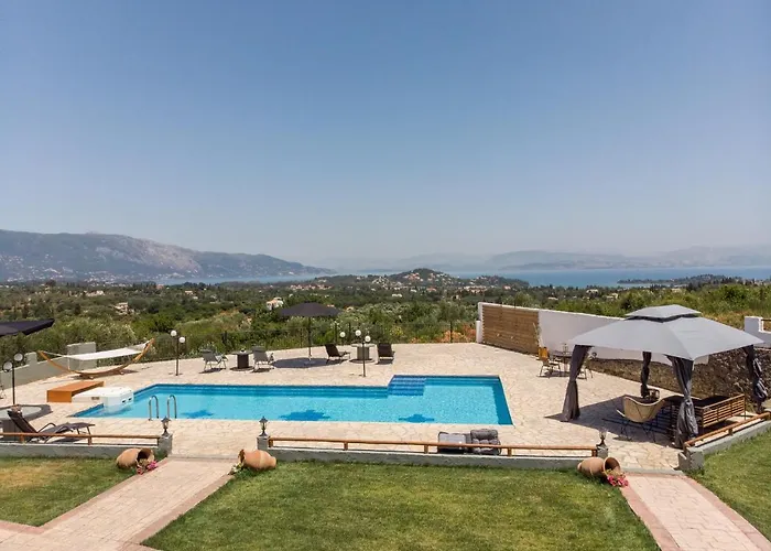 Heaven Hill Ground Floor גאוביה